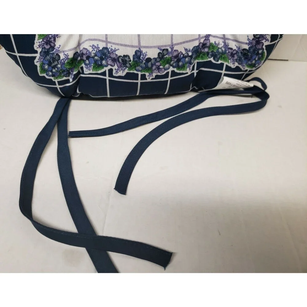 SET OF 2 THICK REVERSIBLE CHAIR CUSHION PADS w/ties, BASKET OF BLUEBERRIES, B&D